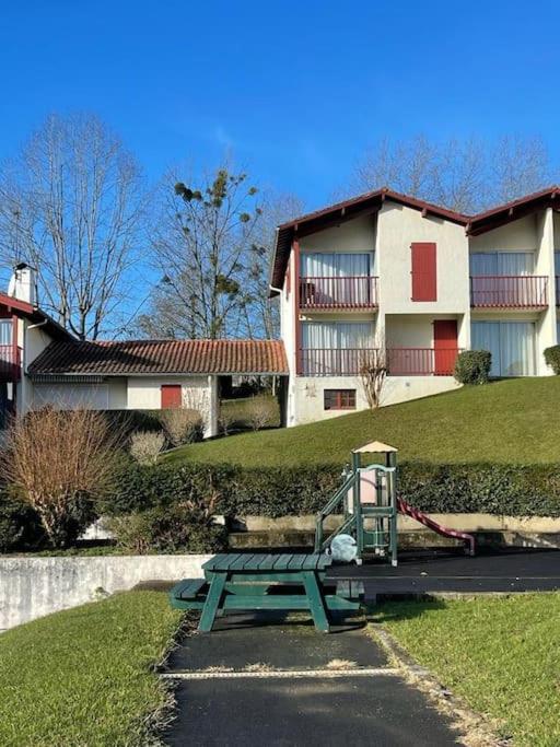 Adour Piscine Vue Montagnes Apartment Souraide Luaran gambar