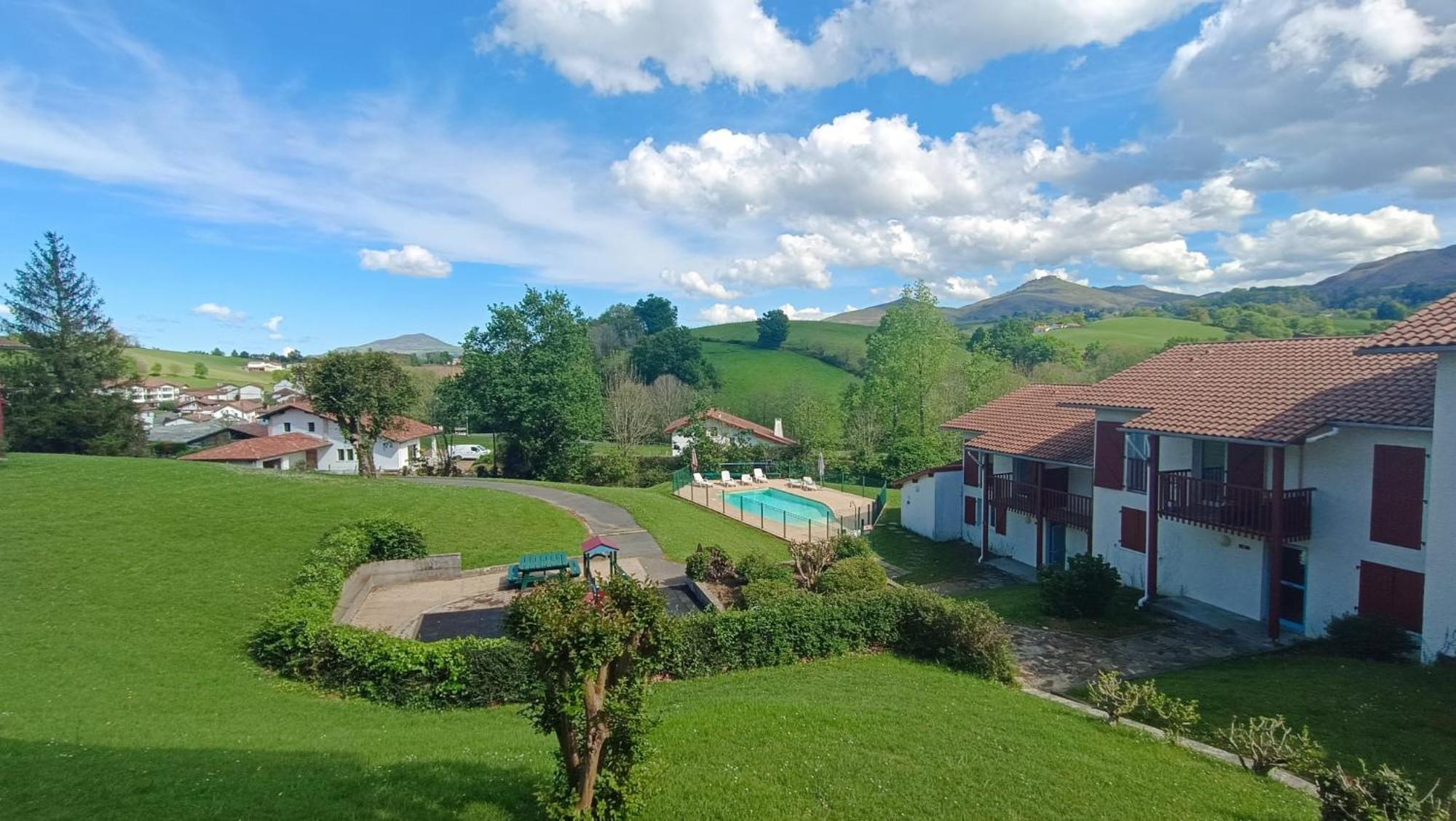 Adour Piscine Vue Montagnes Apartment Souraide Luaran gambar